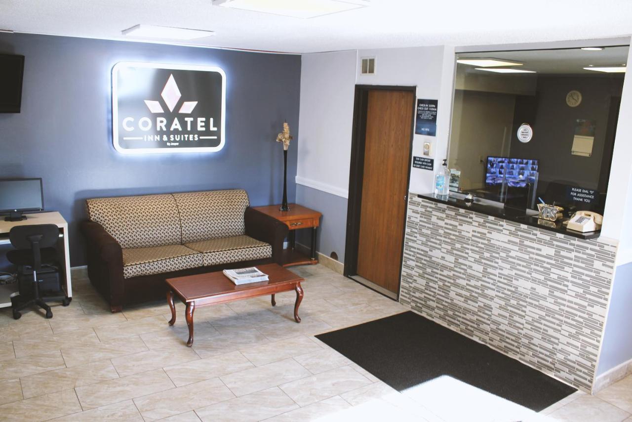 Coratel Inn & Suites By Jasper Hastings Bagian luar foto